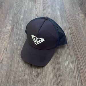 ROXY trucker hat adjustable